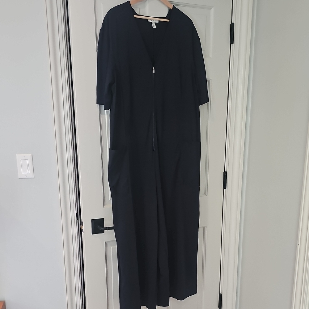 COS Dark Gray Garment
